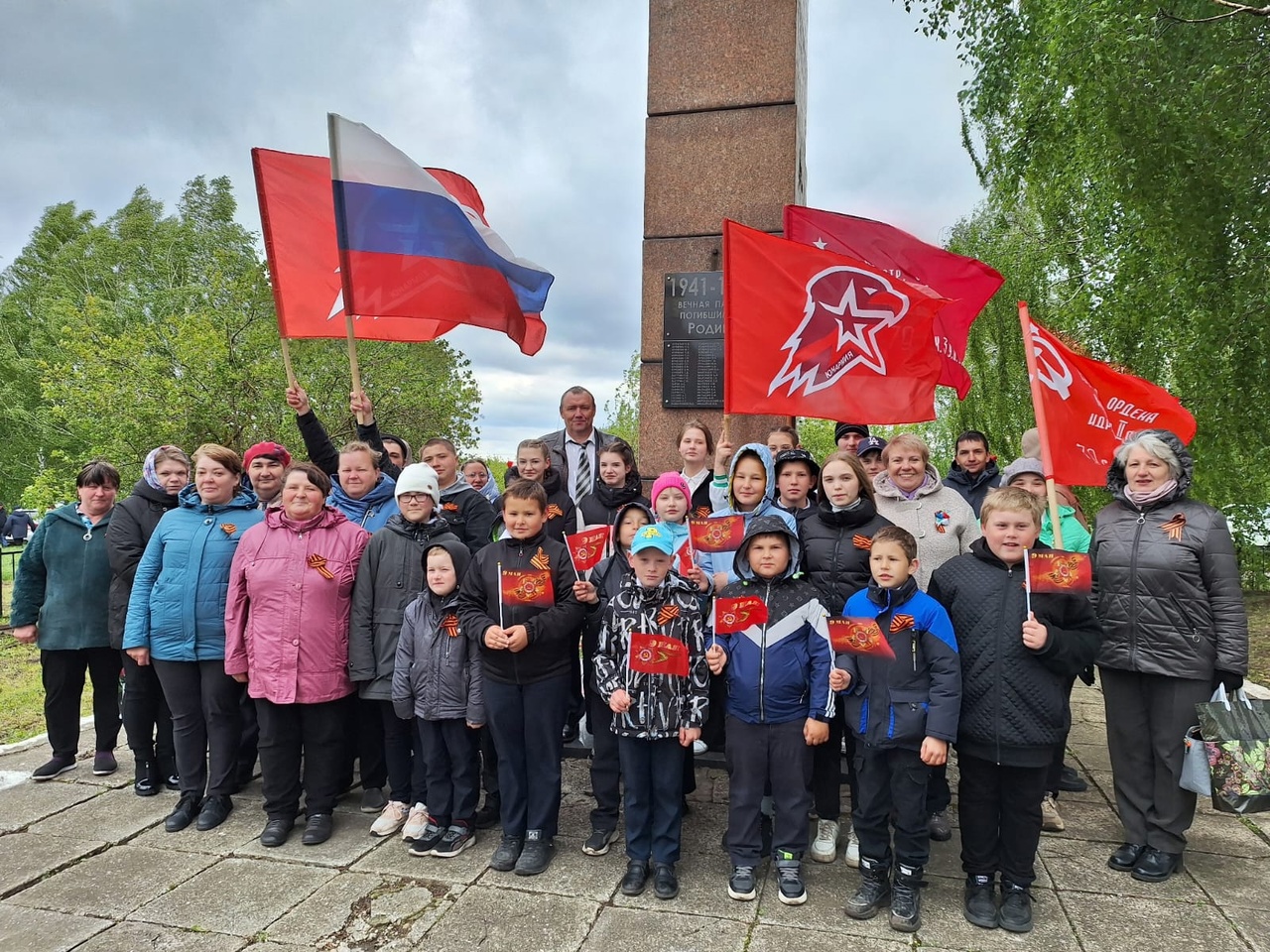 Торжественный митинг, посвященный Дню Победы, в селе Напольное.